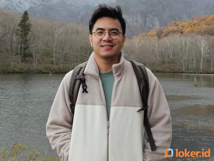 Reza Chen : Membentuk Pengalaman Positif Produk Digital Lewat UX Writing